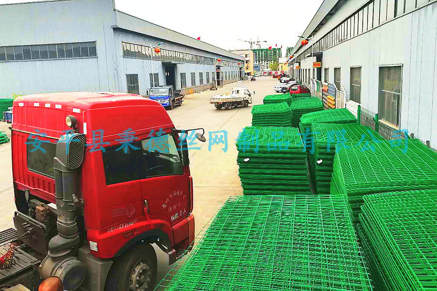 安徽六安光伏发电站围栏-102公里