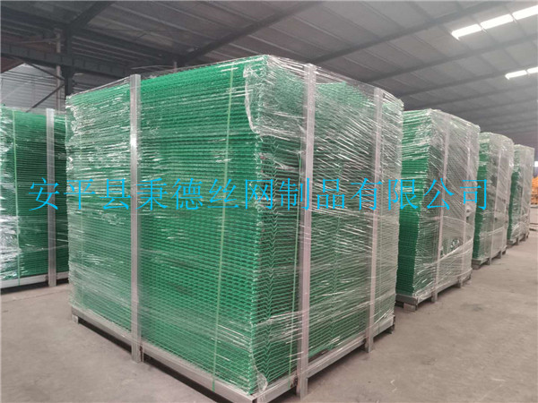 出口泰国折弯护栏网-52公里